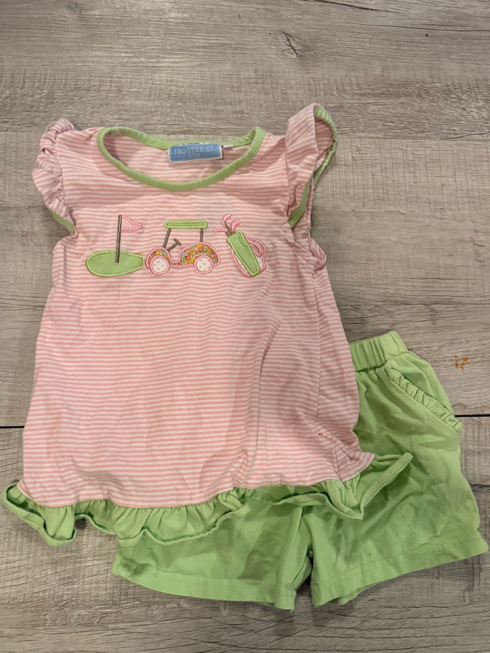 Trotter street Size 4 Golf Embroidered Matching set NWOT